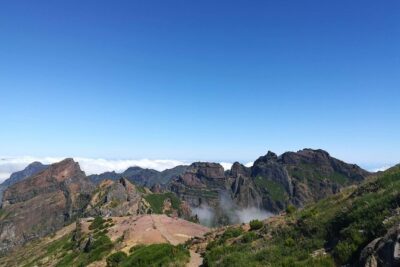 Achadas Teixeira- Pico Ruivo -& Pico pedras/Queimadas forest walk - Stop 1: Pico Ruivo and what the summit actually gives you