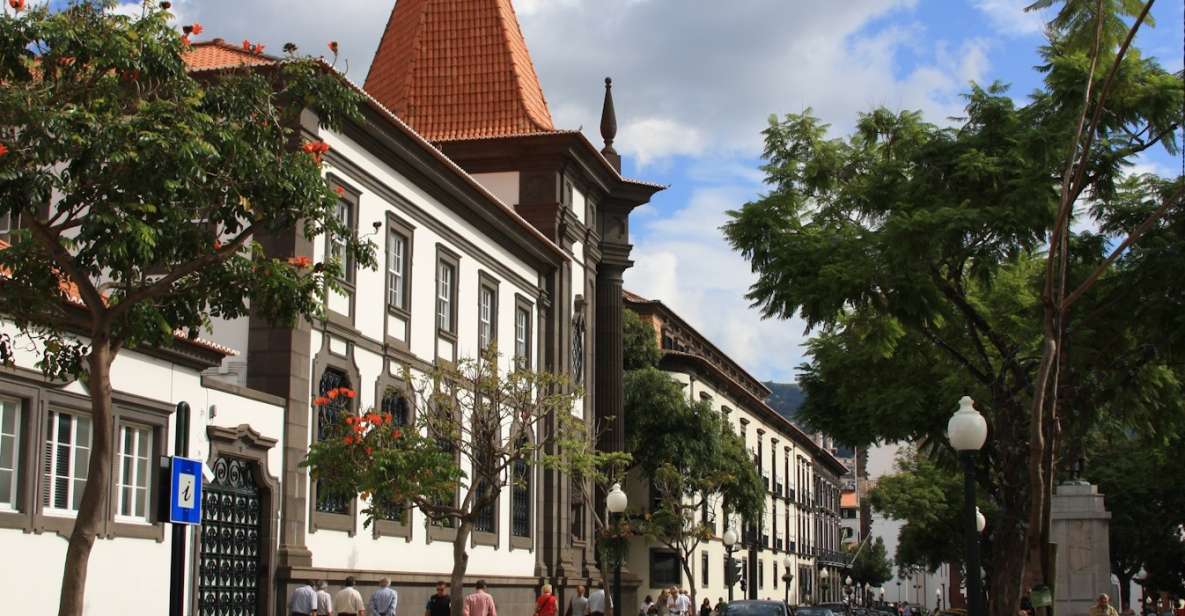 Audio Guide Citywalk Funchal for Cruise Guests - Sao Laurence Palace to Funchal’s City Park: Built-In Break Time