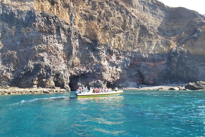 Basic Tour 1 - Shuttle (Quinta do Lorde to Cais do Sardinha) (one way) - A one-way boat shuttle that doesn’t waste your time