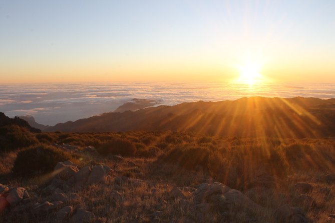 Best Sunrise (Private Tour) - Stop 1 at Pico do Arieiro: The Sunrise Moment