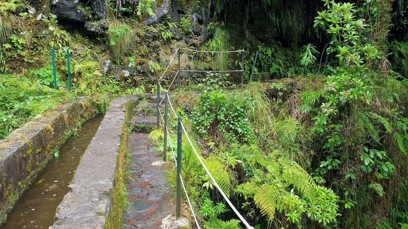 Caldeirão Verde: Queimadas PR9 Transfer and Self-Guided Hike - Weather and mud: what rain does to Caldeirão Verde