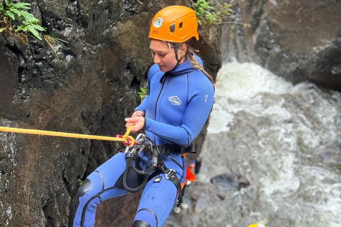 Canyoning in Madeira - Level 2 - Inside the canyon: your 3½-hour rhythm of briefing, ropes, and water moves