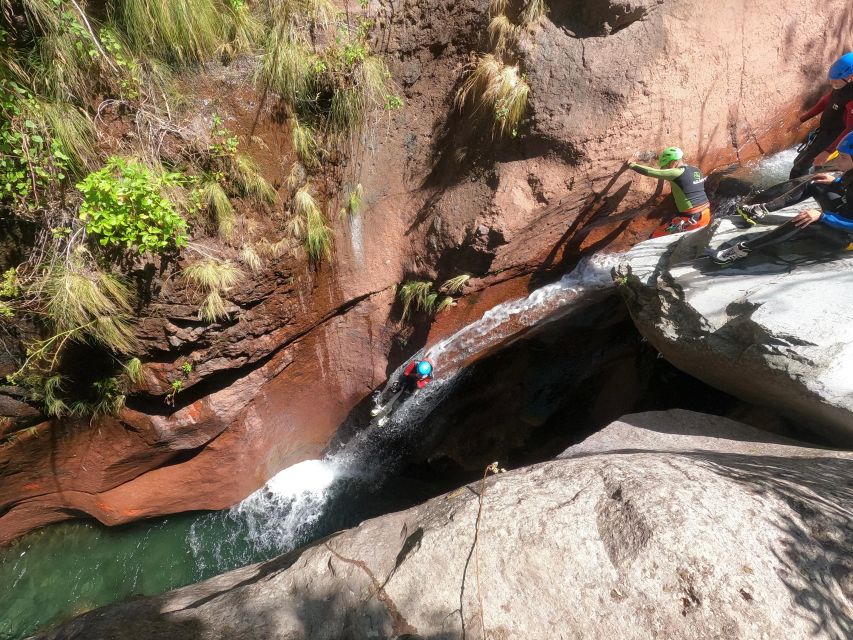 Canyoning Level 2 - Ribeira do Cidrão- Madeira Island - The Curral das Freiras descent: 8 rappels, 18 meters, and a 6-meter toboggan