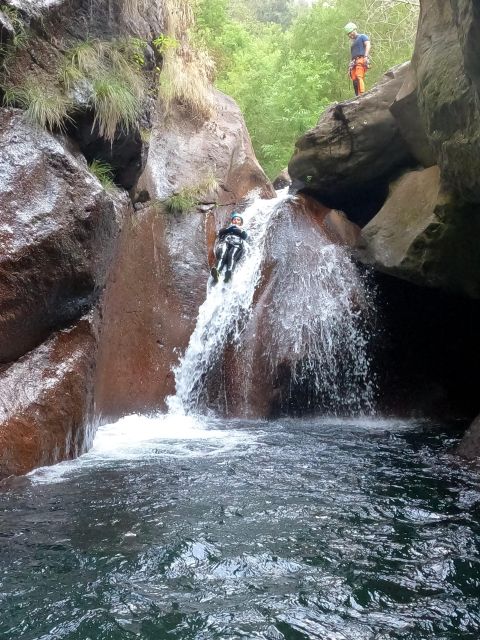 Canyoning Level 2 - Ribeira do Cidrão- Madeira Island - Jumps into clear water: how to plan your courage