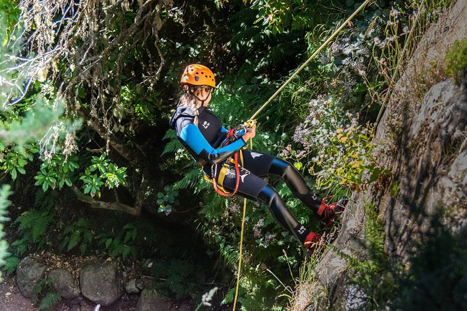 Canyoning Madeira - Private Tour - best experience for beginners - What the day feels like: from pickup to your first rappel