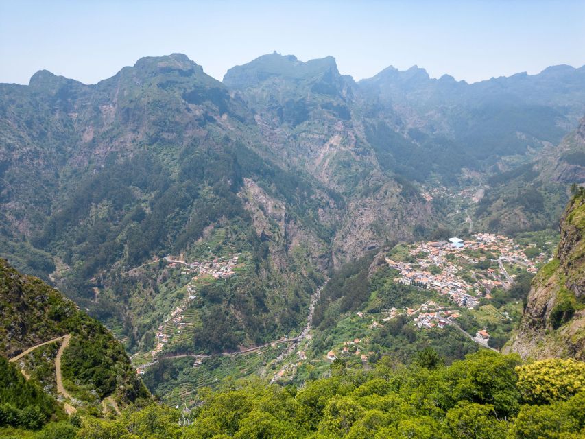 Do Funchal - Nun's Valley Tuk Tuk Tour (2h30) - Eira do Serrado lookout near Câmara de Lobos: the 1962 viewpoint moment