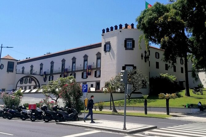 Downtown Funchal: A Self-Guided Audio Tour Through the Old City - Key things that make this audio tour worth your time
