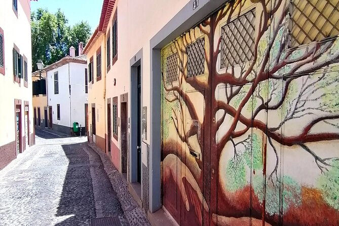 Downtown Funchal: A Self-Guided Audio Tour Through the Old City - Corpo Santo Chapel and the 1400s time marker