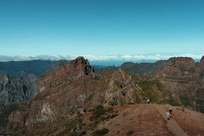 EAST: Pico do Arieiro & Laurissilva Forest - Full Day tour - Stop 5: Santana’s triangular thatched farm buildings (and why they matter)