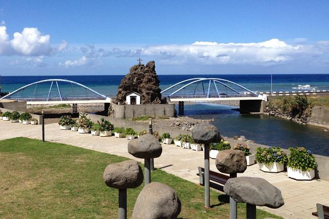Exorbitant West Tour - Seixal’s Miradouro do Véu da Noiva: Coastal Cliffs and Dock Walks