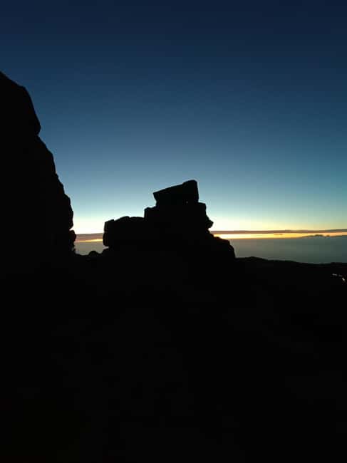 From 0 to 1818 meters to Pico do Arieiro Sunrise - What to pack for this altitude glow-up (and chill)