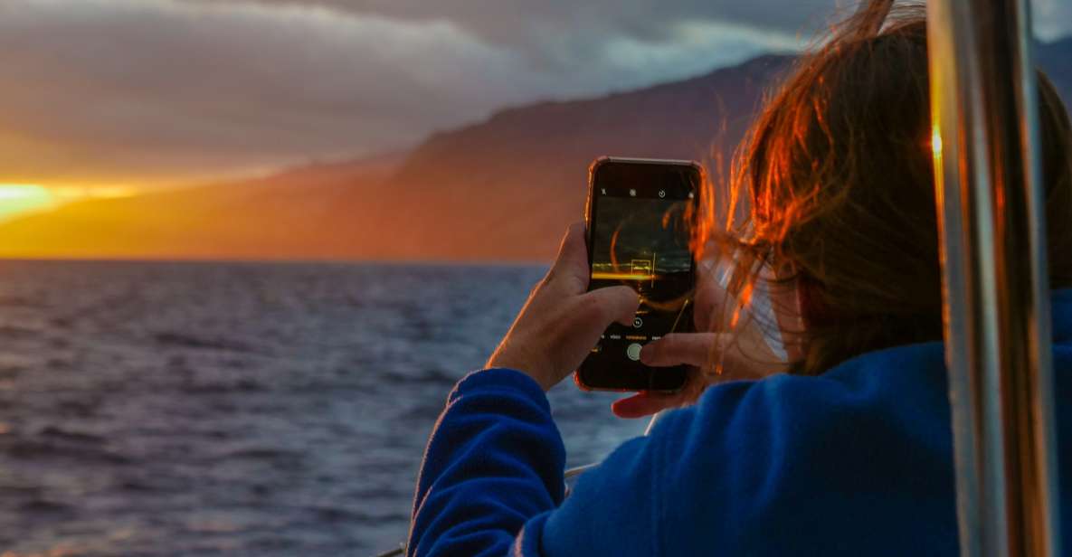 From Funchal: Cabo Girao Sunset Cruise on Luxury Catamaran - Gliding Madeira’s southern coast on a luxury catamaran