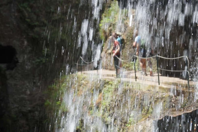 From Funchal: Levada Nova Hiking Tour with stopover at beach - Crossing water and choosing safer footing
