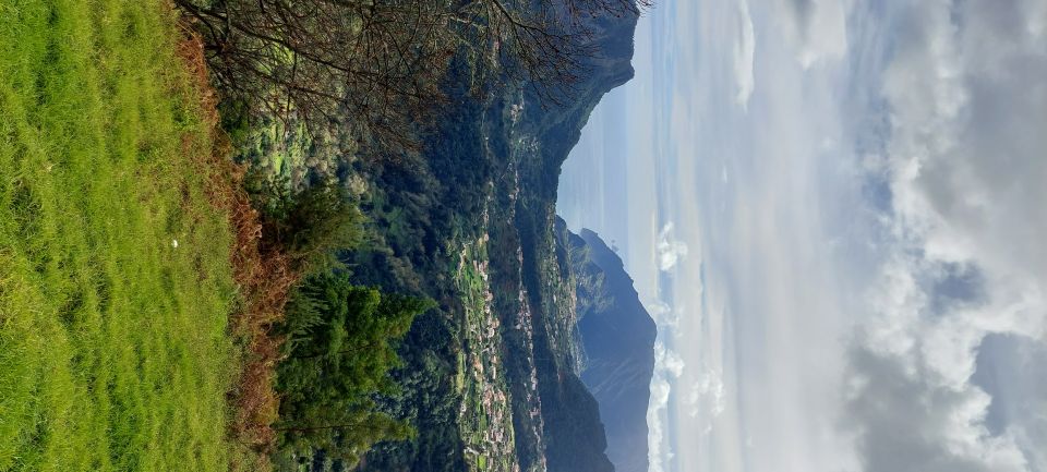 From Funchal: Pico Do Arieiro and Santana Full-Day 4x4 Tour - Descending through Ribeira Frio and Cruzinhas: UNESCO Laurissilva in real life