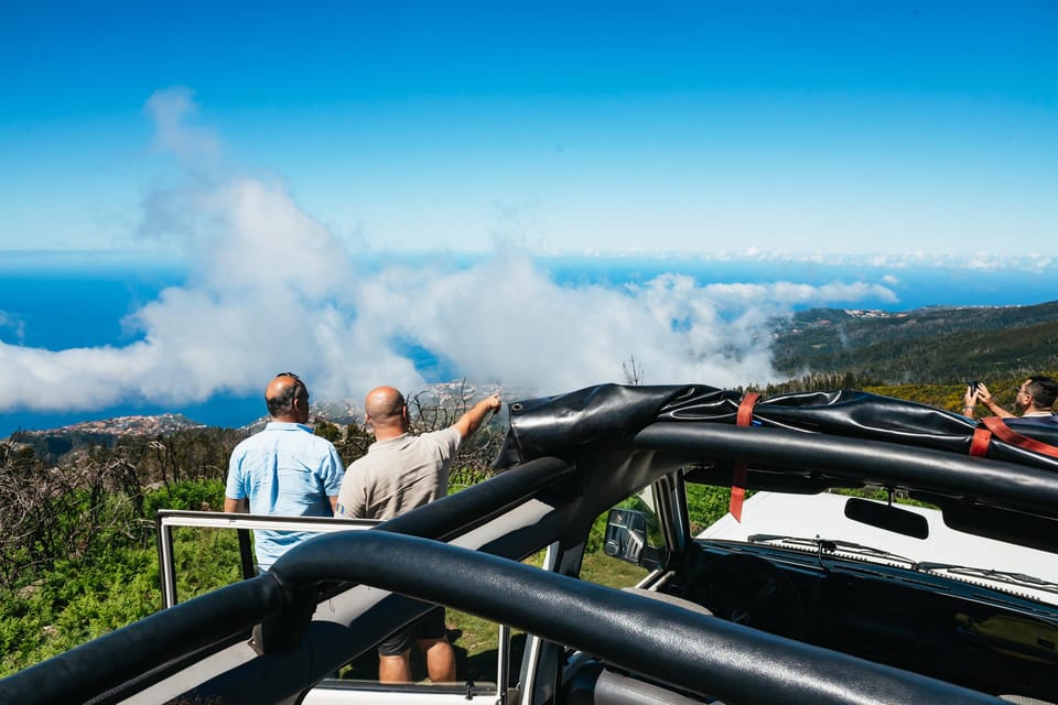 From Funchal: Porto Moniz and Seixal Day Tour by Jeep - Câmara de Lobos Bay: Famous Coast Views, Fast Photos Done Right