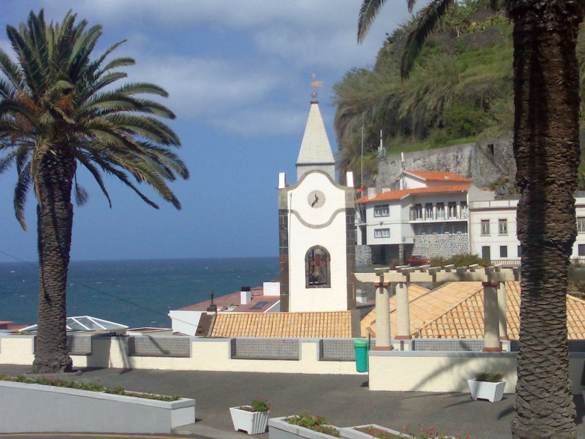 From Funchal: West Madeira Waterfalls and Fanal Forest Tour - Véu da Noiva Viewpoint and São Vicente White Houses