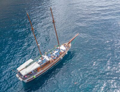 From Funchal: Wooden Boat Excursion to Desertas Island - Getting to the marina: pier 8 and Bonita da Madeira