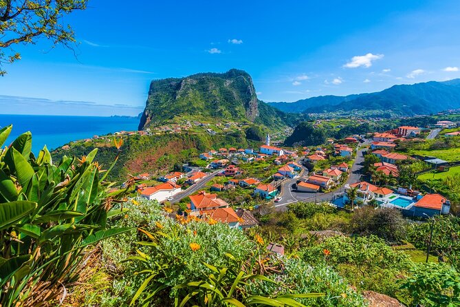 Full-Day Santana Madeira Island Tour - Santana: triangular thatched houses plus real lunch time