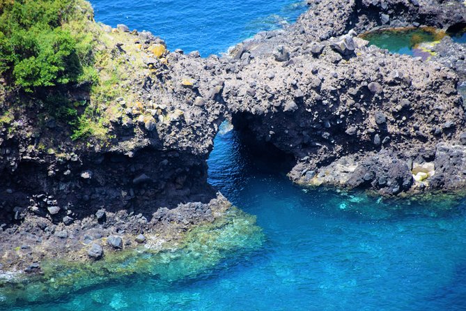Full Day Tour of Madeira West - Comfort Notes: Seats, Smells, and Madeira Weather