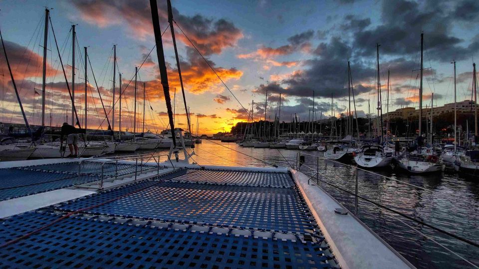 Funchal: Cabo Girão Sunset Catamaran Tour - Watching the Sun Go Down on the Return to Funchal