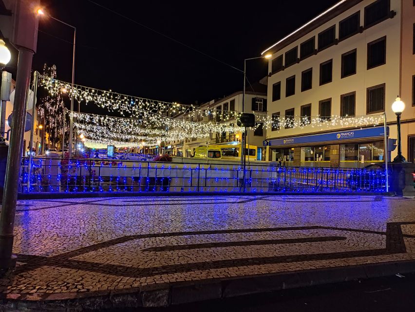 Funchal: Christmas Lights Sightseeing Night Tour - What to bring (and what to leave behind)