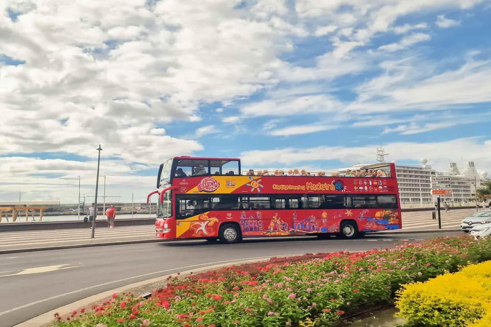 Funchal: City Sightseeing Hop-On Hop-Off Bus Tour - The included walks and the Night Tour: when 1 hour helps a lot