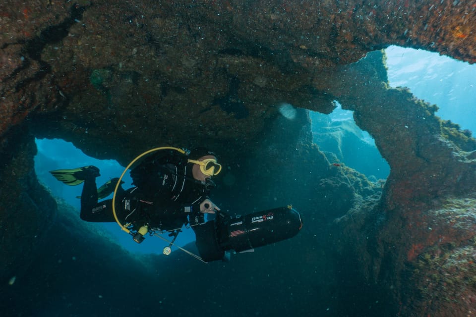 Funchal: DPV- Scooter Dive Adventure - Marine Life Viewing with Less Kicking and More Looking