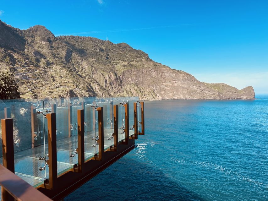 Funchal: East Madeira Island Guided Tour & Laurissilva Walk - Faial Guindaste viewpoint: the northeast coast in one stop
