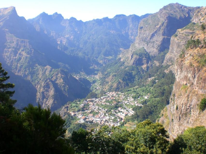 Funchal: Eira do Serrado Nun´s Valley viewpoint tuk tuk Tour - Tuk Tuk Views Over Madeira’s Interior: What This 2-Hour Ride Delivers