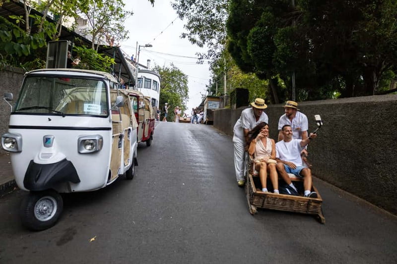 Funchal: Guided Tuk Tuk Tour to Toboggan Rides & Old Town - Hotel Pickup in Funchal: Easy Start, Clear Meeting Points