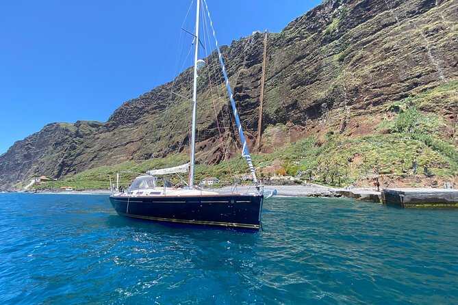 Funchal: Half and Full Day Private Sailboat Tour - Food and Drinks: What’s Included vs. the Optional Chef Meal