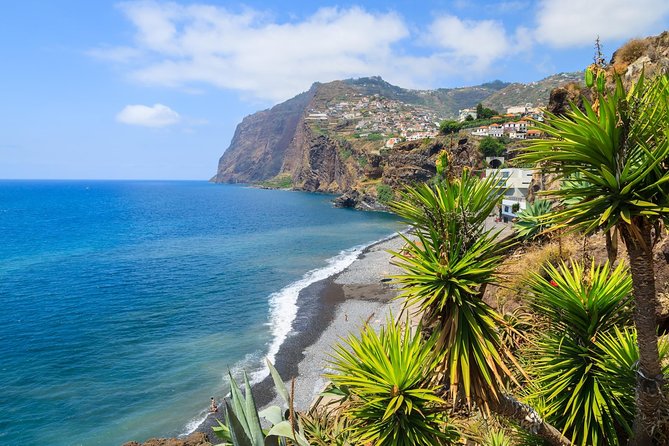 Funchal Hop-On Hop-Off Tour 3 in 1 - How the 3-in-1 setup saves your day in Funchal