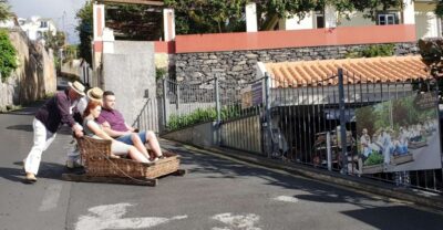 Funchal: Monte Toboggan and Old Town Tour by Tuk-Tuk - Old Town and the Farmers Market: quick stops with real texture