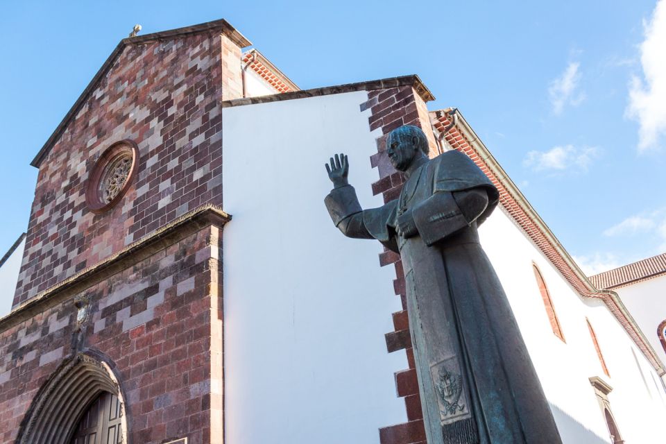 Funchal: Old Town Walking Tour - The Legislative Assembly and the Cathedral’s global scale
