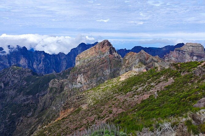 Funchal: Pico do Arieiro to Santana and Ponta de Sao Lorenco - Stop 4: The off-road adventure, then Santana’s traditional houses