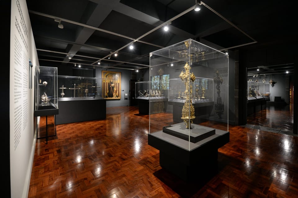 Funchal: Sacred Art Museum of Funchal Entry Ticket - Value check: is $11 worth it on Madeira?