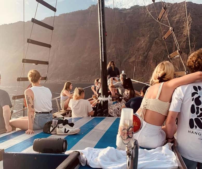 Funchal: Sunset Tour on Traditional Madeiran Boat w/ Drinks - Key takeaways before you go