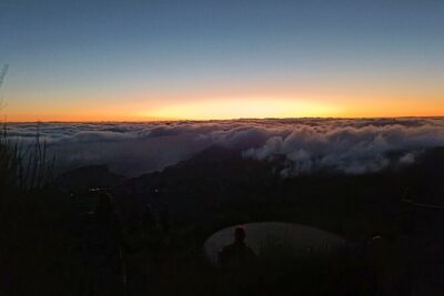 Half day Tour From 0 To 1818 Meters To Pico Do Arieiro Sunrise - Pico do Arieiro Sunrise: Cloud Tops, Color, and a Short Walk