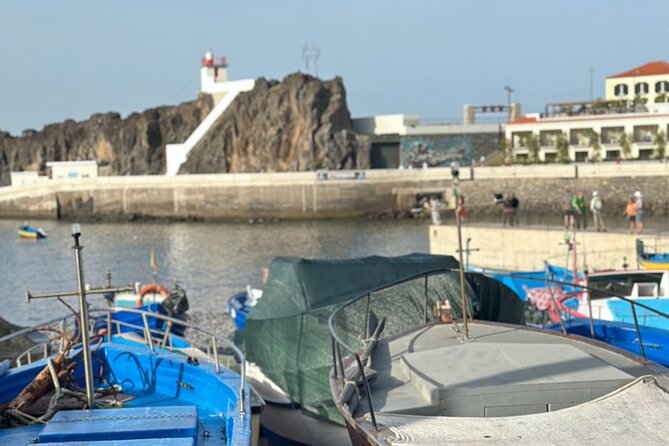 Half Day Tour with Madeira Wine Tasting - Câmara de Lobos Bay: Xavelhas Boats and Churchill Connections