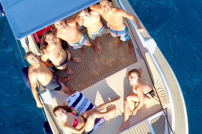 HD Private Boat Tour from Funchal – Swim, Paddle, Snorkel&Relax - Private boat vs. the big Madeira cruises: what changes for you