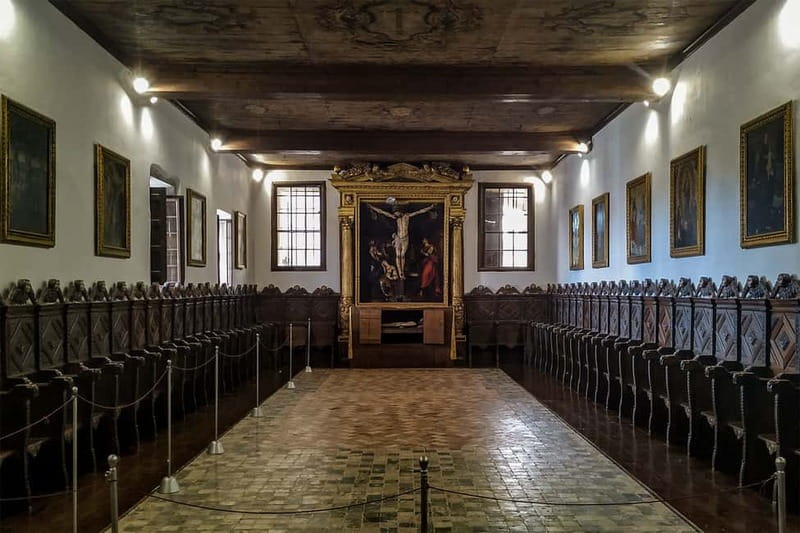 Hidden Funchal: Stories & Secrets Tour - English neighbourhood and the English Church area