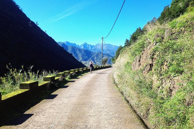 Hike Larano, Boca do Risco Porto da Cruz Levada in a small group - Coastal arrival on the north side, plus the Engenhos do Norte rum stop