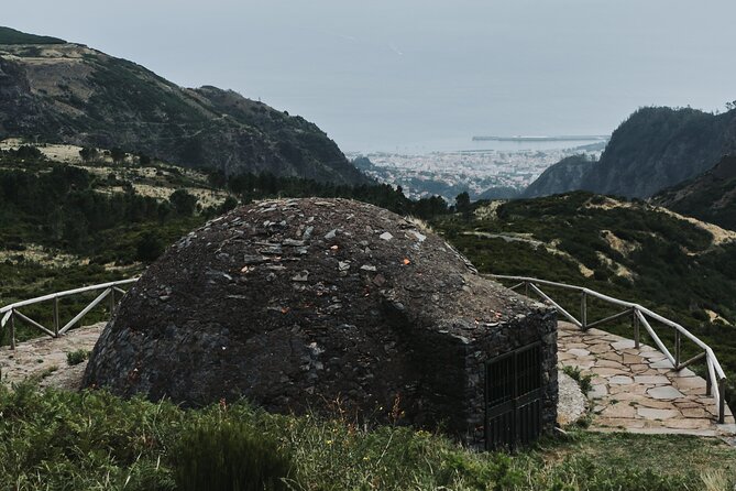 Jeep Tour to East ( Pico Arieiro, Santana, Faial, Caniçal) - Stop 2: Ribeiro Frio and the Balcões levada walk
