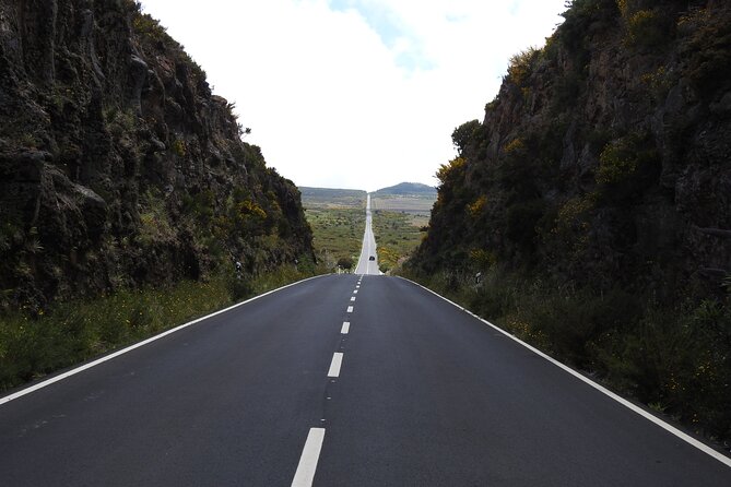 Madeira 4x4 Jeep Safari : Porto Moniz, Lava Pools & Fanal Forest - Paul da Serra Plateau (Around 1,500 Meters): Big Views on a High Plain