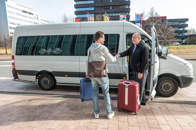 Madeira Airport (FNC) Arrival Transfer (Airport to Funchal Hotels or Address) - Meet-up details: nameplates, arrivals hall, and clean cars
