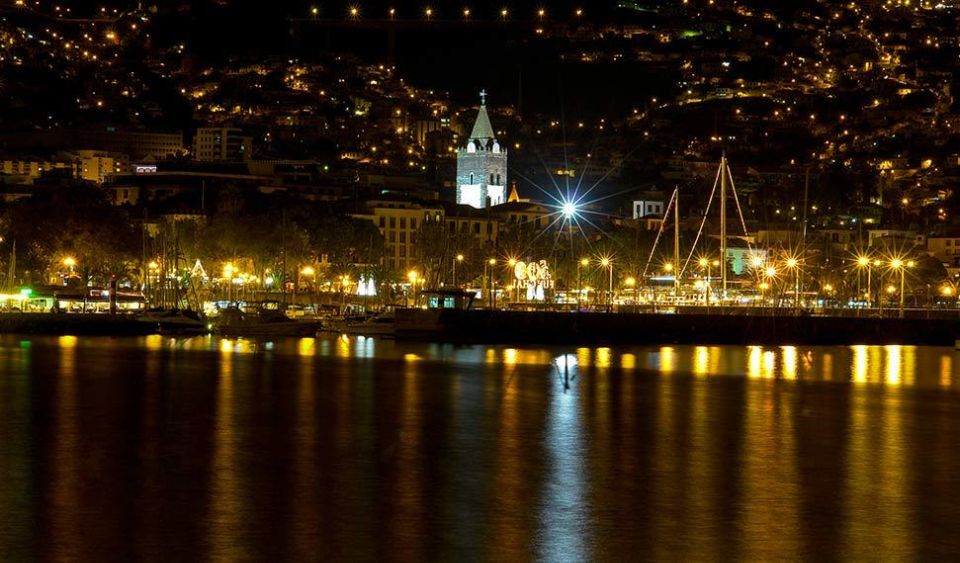 Madeira by Night with Traditional Dinner - Language and guide reality: Spanish, English, French, German, Portuguese