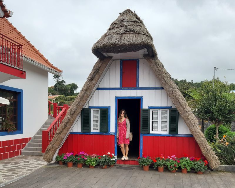 Madeira : East Tour - Santana North Side - Ribeiro Frio Forest Park: trout nurseries and Laurissilva details