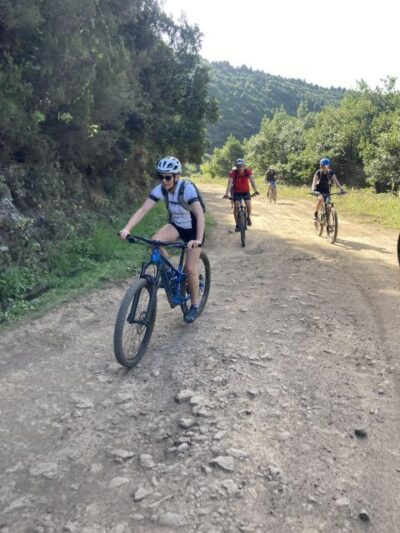 Madeira Easy Levada Biking Tour – Scenic & Relaxed - The Bike Setup: Full-Suspension Comfort and SPD Options