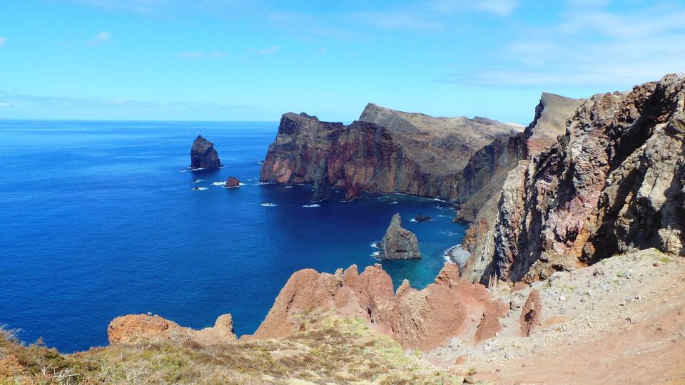 Madeira: Full Day Private Jeep Tour East or West - West Tour: Cabo Girão skywalk to Porto Moniz volcanic pools