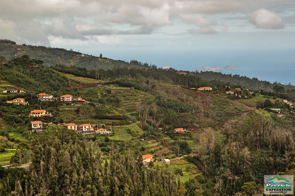Madeira: Mini-Combo East Challenge: Jeep Safari + Levada - Santo da Serra: a calmer mid-route pause